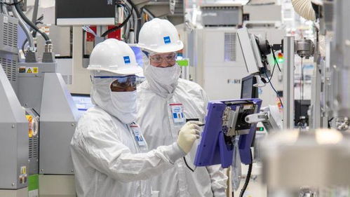 英特爾愛爾蘭工廠完成關鍵設備安裝調試，正式啟動Intel 4芯片生產